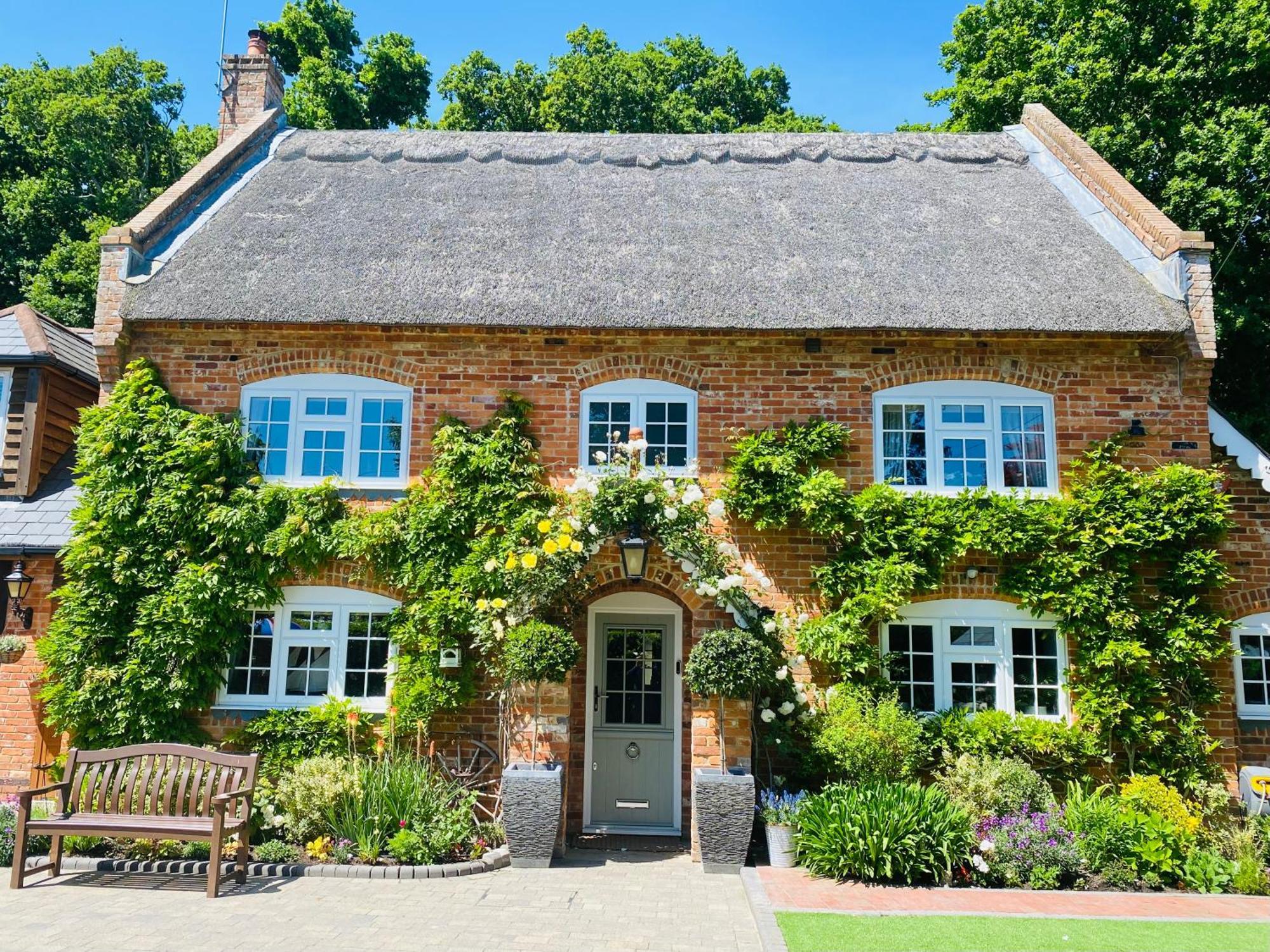 Little Woodside A Beautiful New Forest Self Contained Private Luxury Annexe New Milton Exterior photo